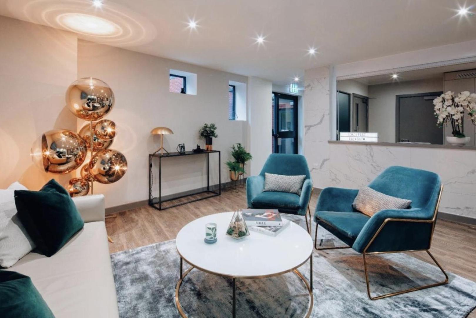 Modern City Centre Apartment Exeter Exteriör bild