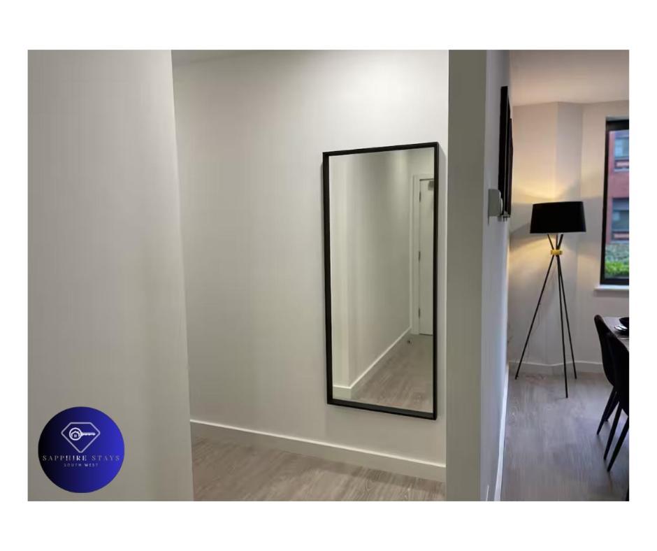 Modern City Centre Apartment Exeter Exteriör bild